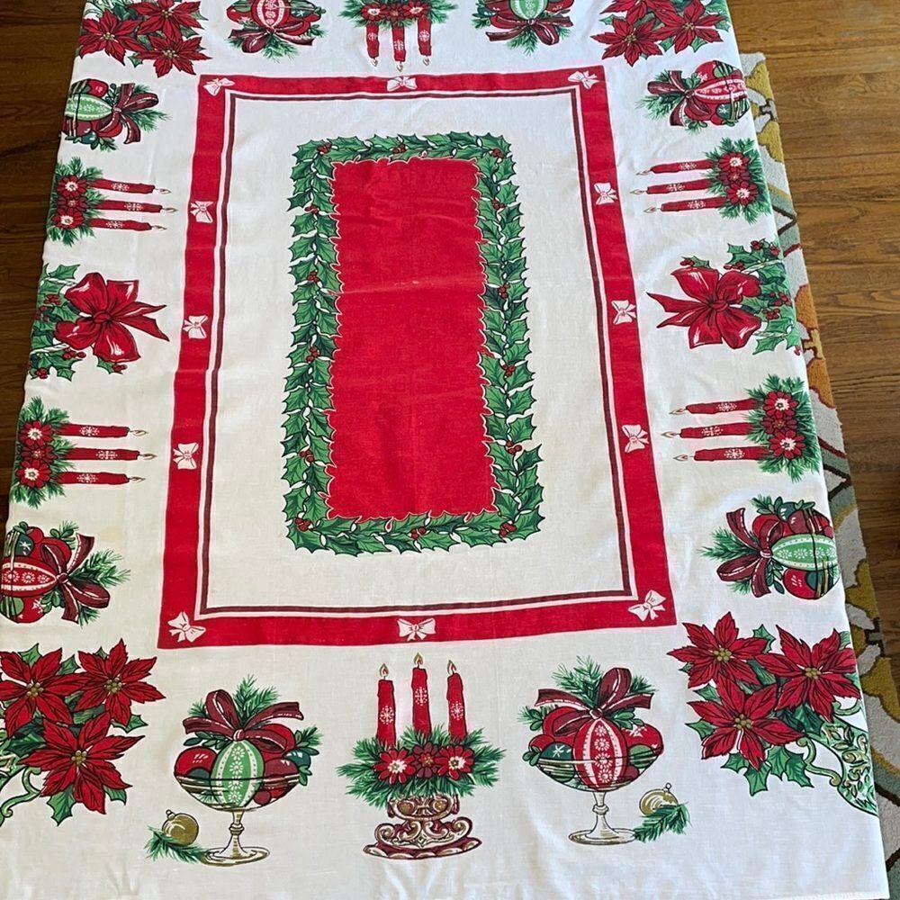 ‎Vtg mid Century rectangle Christmas tablecloth